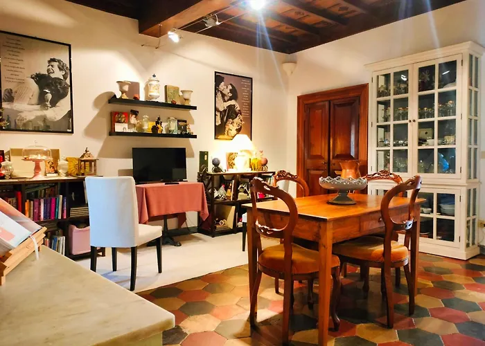 Casa Frida - A Lovely View On Ancient Court