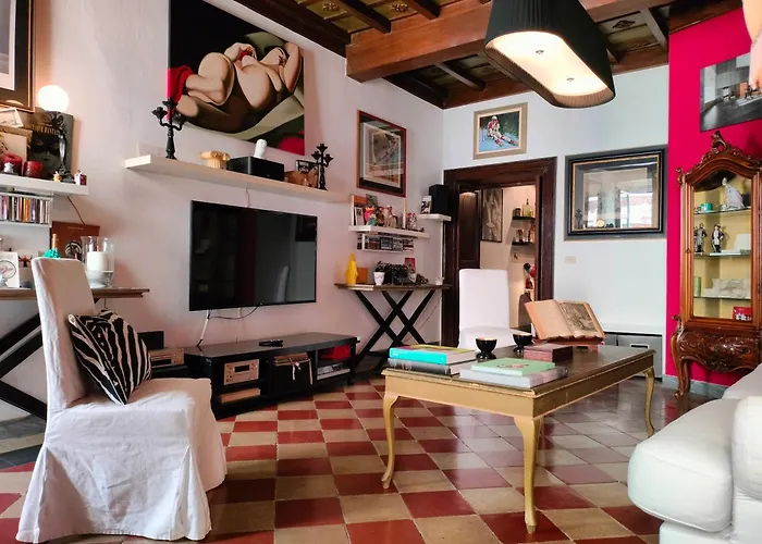 Casa Frida - A Lovely View On Ancient Court